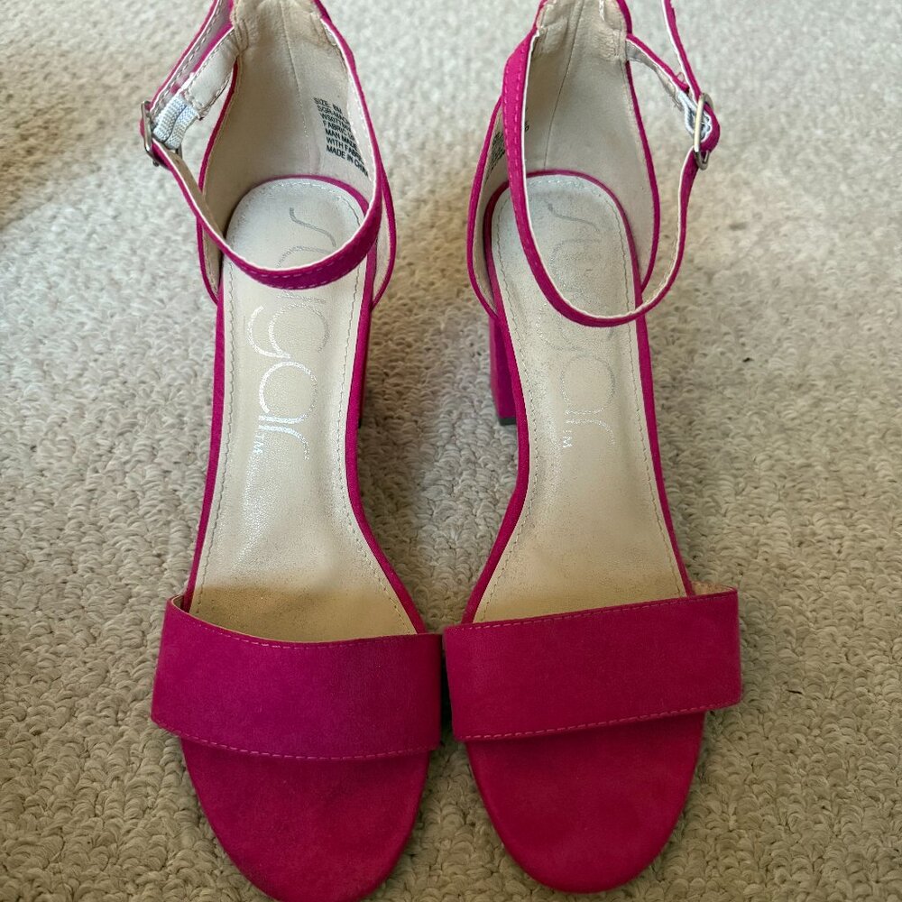 Pink heels